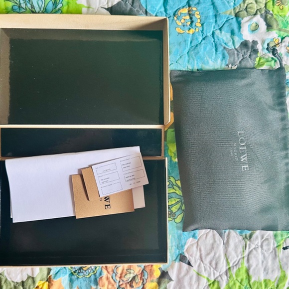 Loewe anagram wallet - Picture 2 of 6